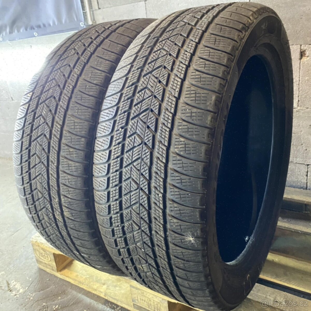 Zimní pneu 285/45 R22 114V Pirelli 5mm