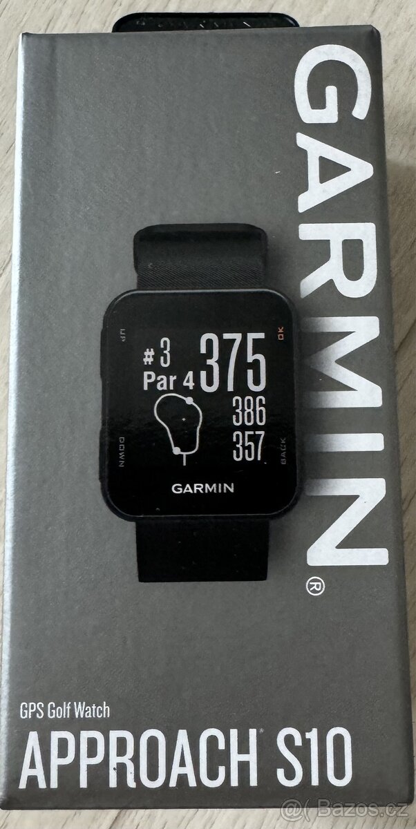 Golfové GPS hodinky Garmin Approach S10 v černé barvě