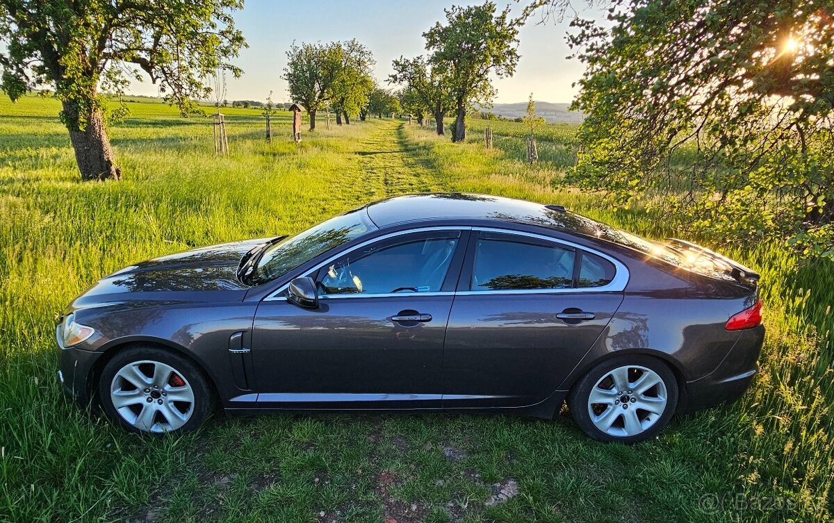 Jaguar XF 2,7D V6