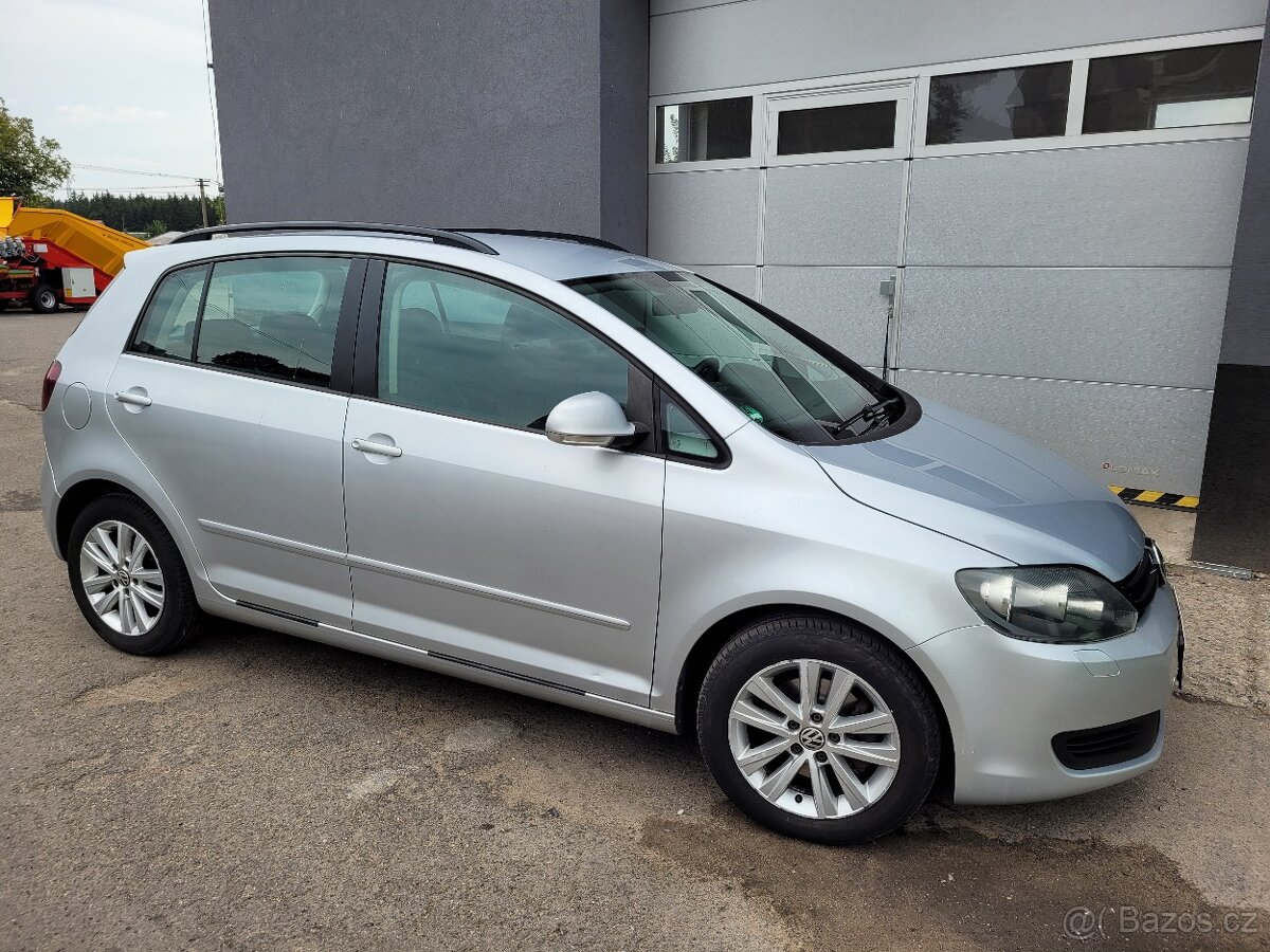 GOLF PLUS 2,0TDi, r.10, PO ROZVODECH, SPOJKA, OLEJ