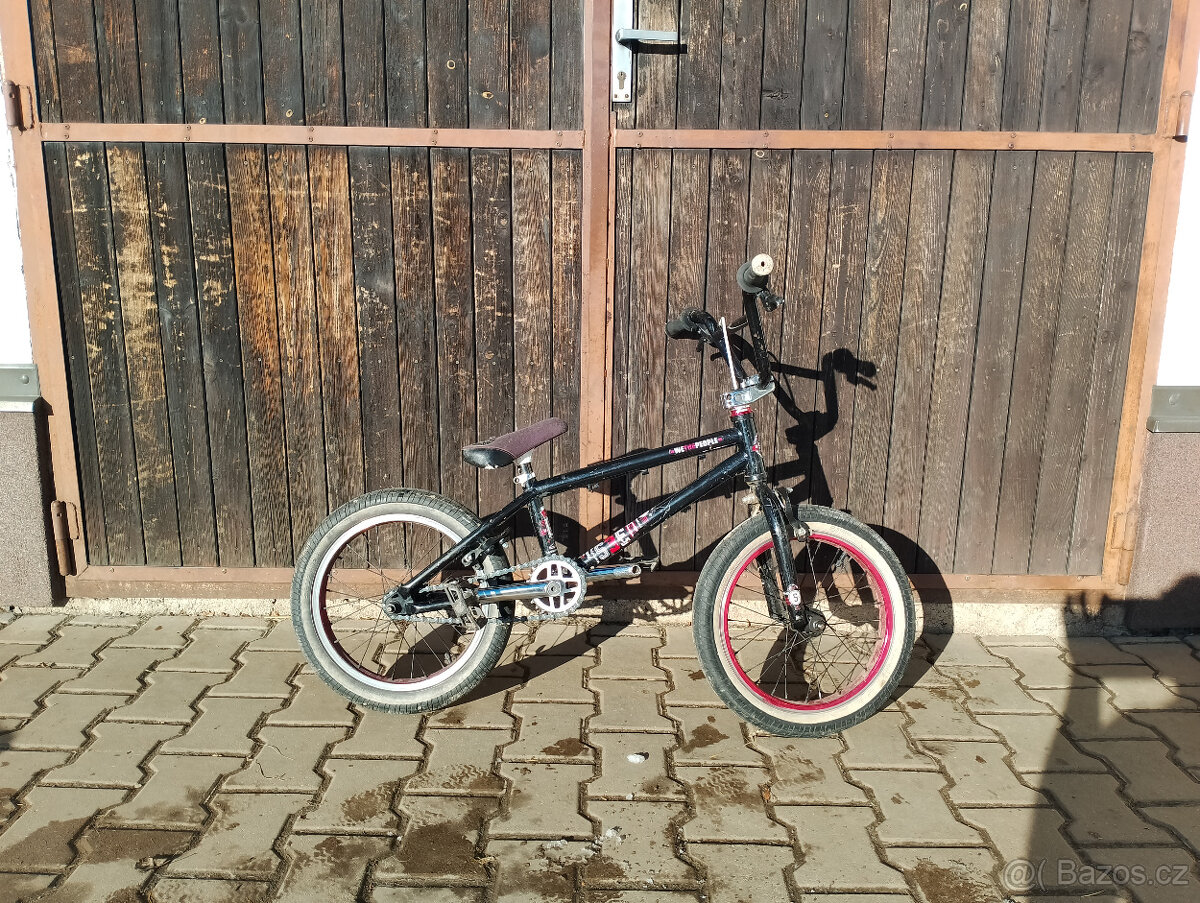 BMX  WETHEPEOPLE SEED 16