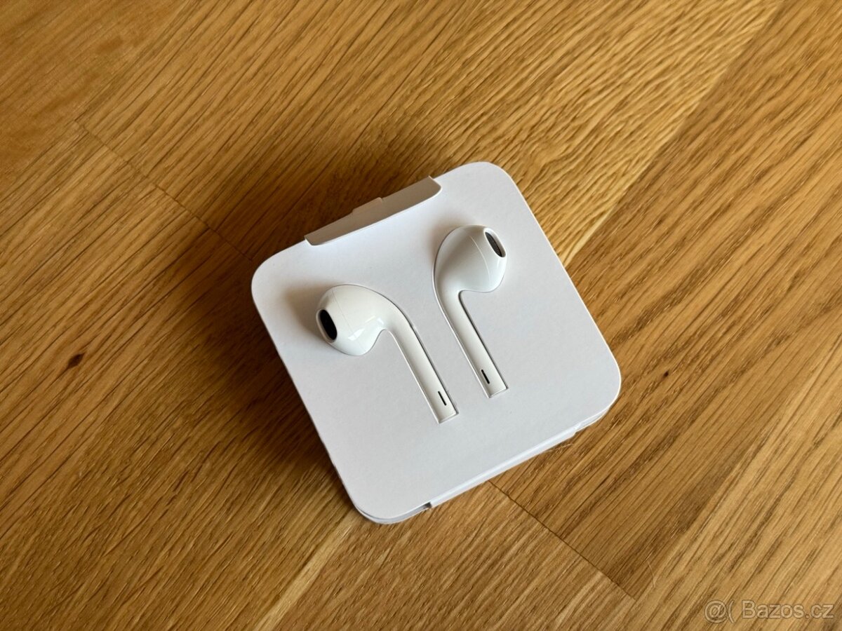 Apple EarPods s konektorem Lightning