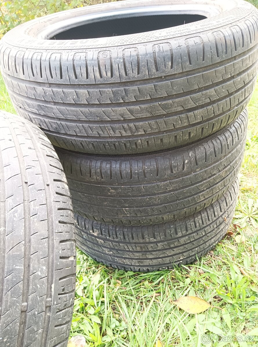 Letní pneumatiky Barum 205/55 R16 (4 ks za 500 Kč)