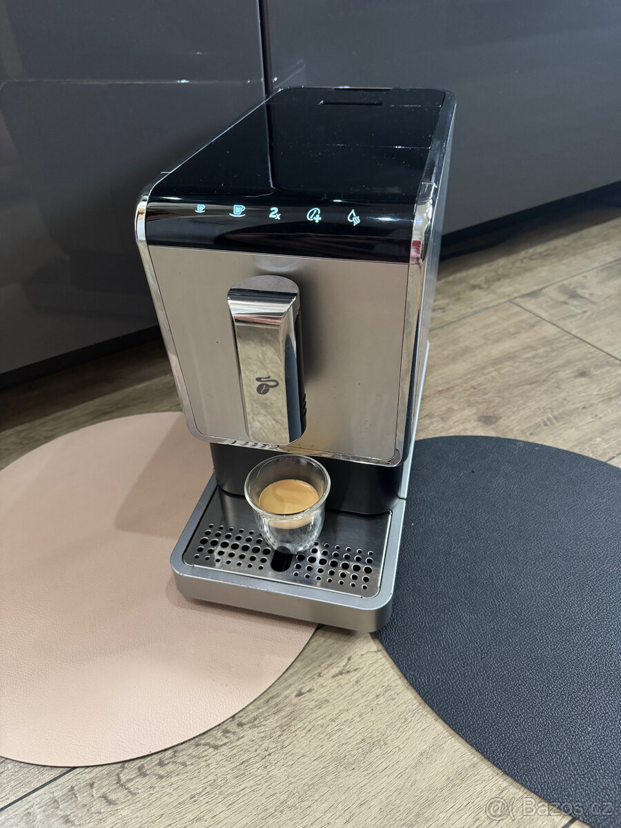 Automatický kávovar tchibo Espreto Caffe