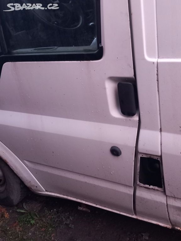 Přední levé dveře Ford Transit