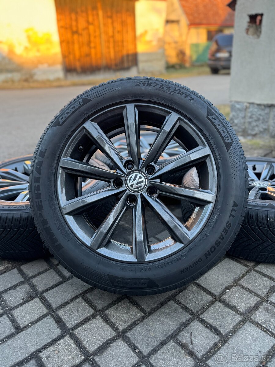 ORIGINÁL Alu Volkswagen London R17, 5x112 - TOP STAV