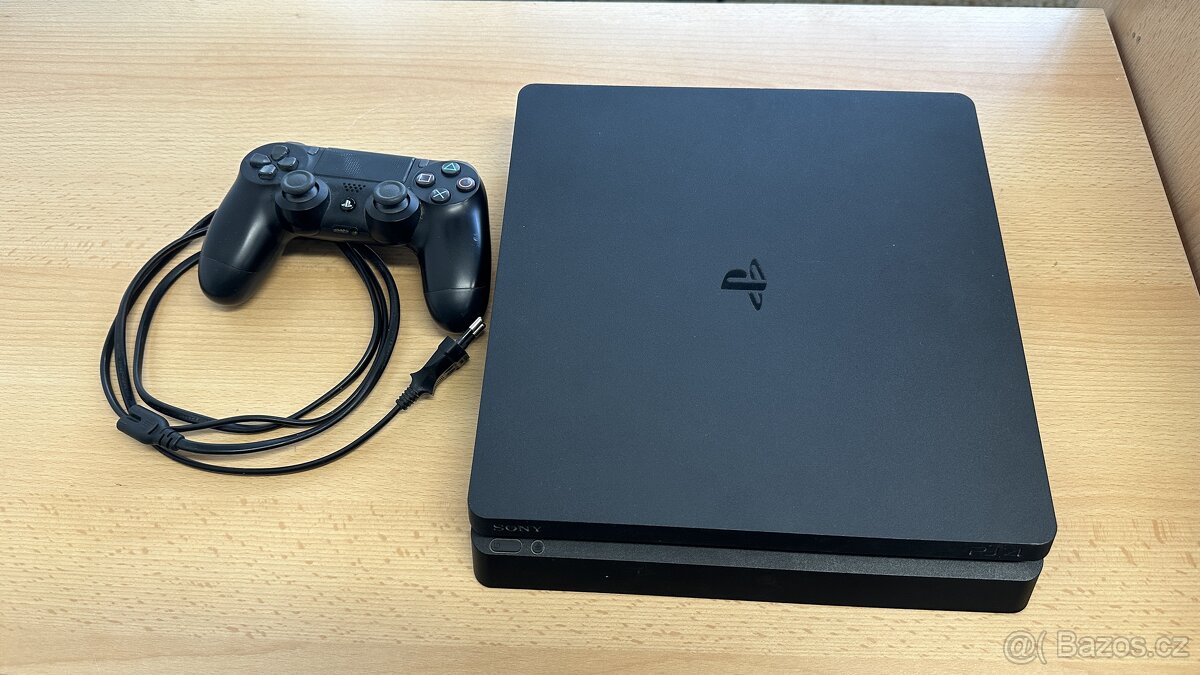 Playstation 4 slim + ovladac, napajeni