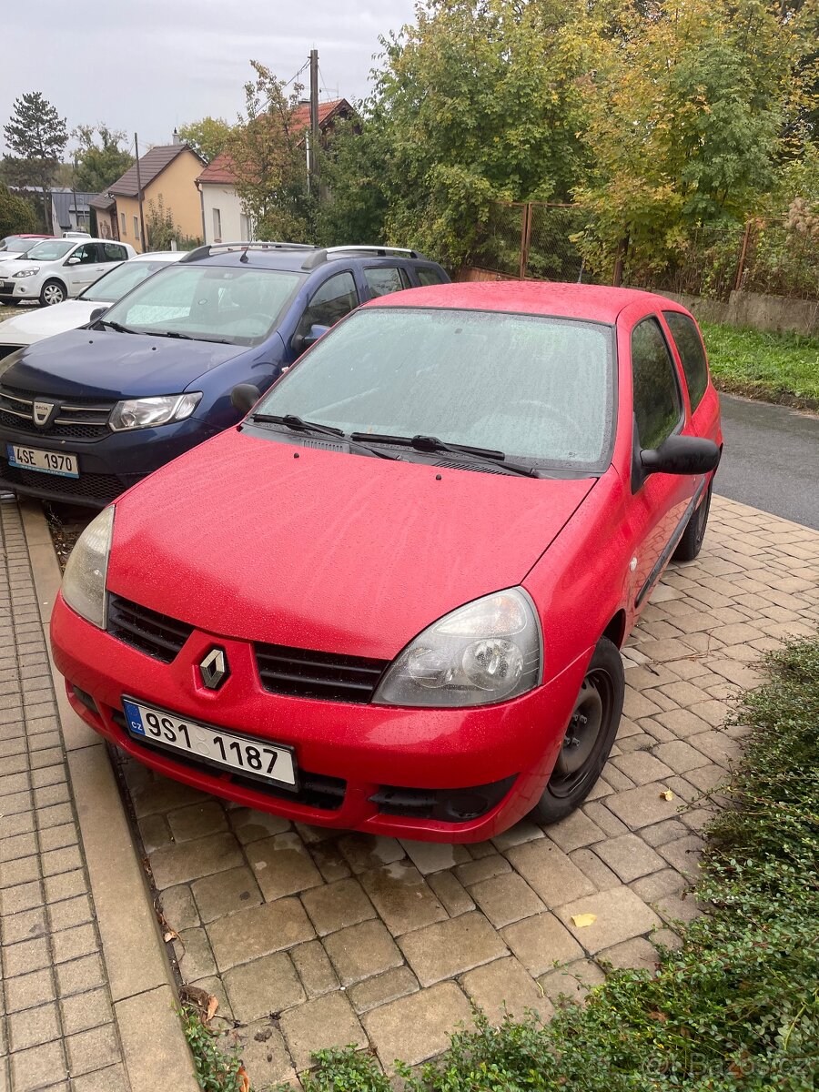 Renault Clio 1.2 benzin, rok 2008. Původ ČR. 100 tis km