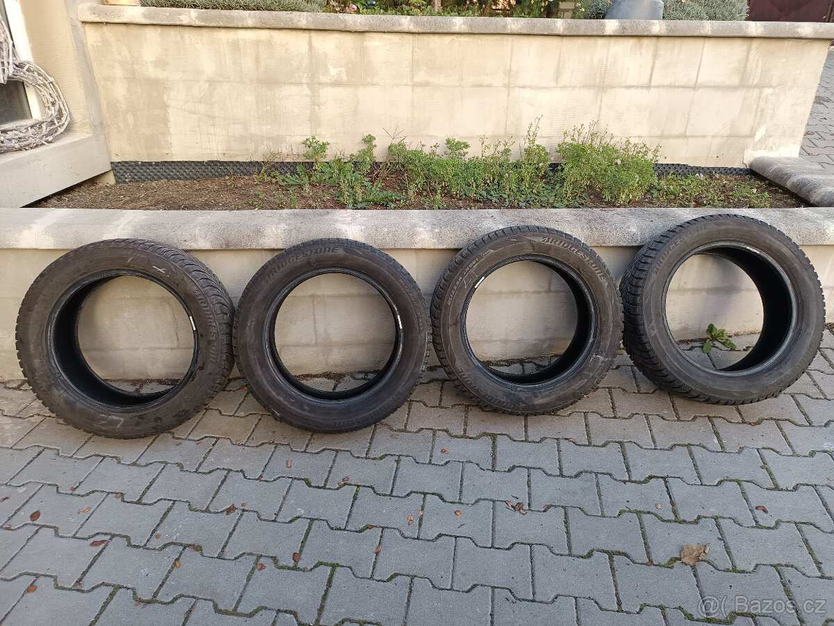 Prodám 4X zimni pneu 205/55/16 Bridgestone