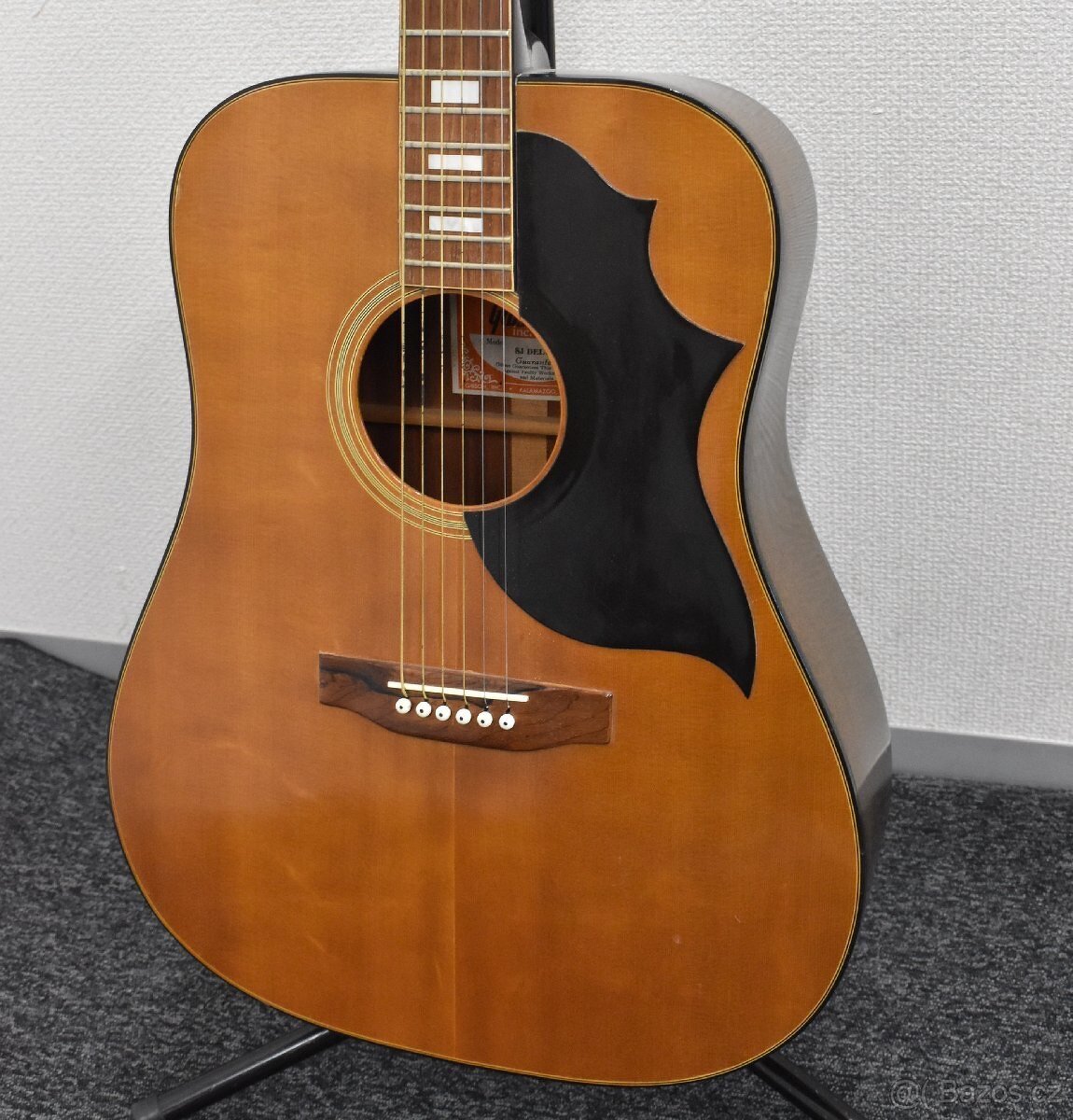 Predám nádherný a ojedinelý Gibson SJ Deluxe J-50 rok 1973