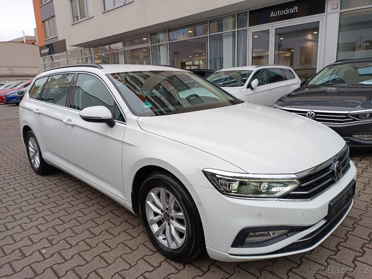 VW Passat B8 2.0TDI 110kW DSG ACC Matrix LED Tažné ERGO DAB