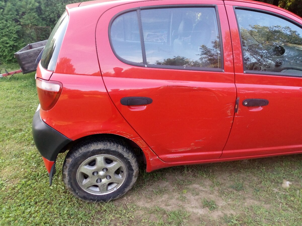 Koupím ZP dveře na Toyota Yaris