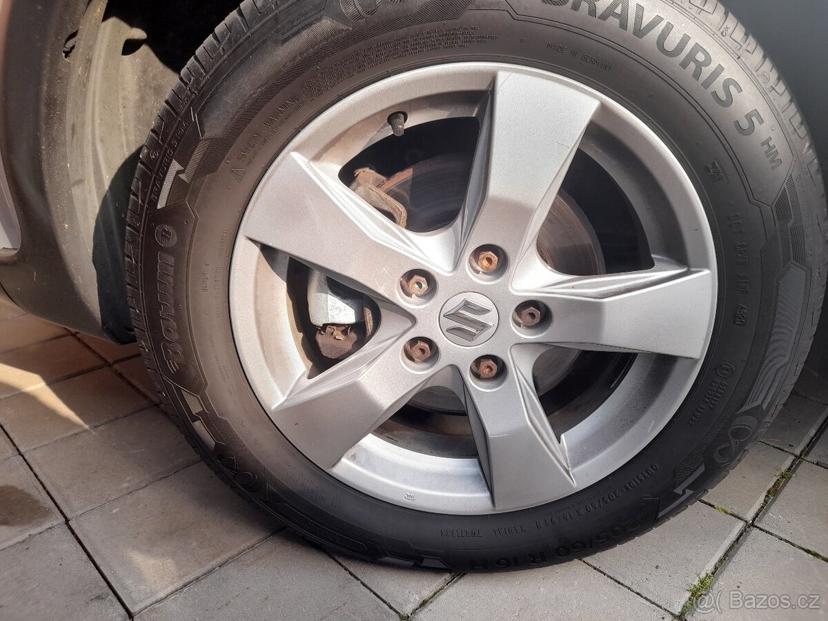 ORIGINÁL ALU KOLA SUZUKI VELIKOST 16" ZÁNOVNÍ PNEUMATIKY