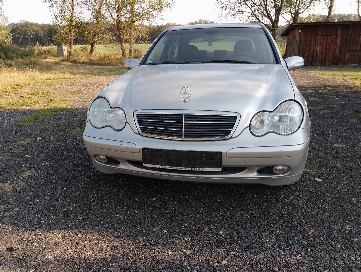 MERCEDES BENZ C180 KOMPRESSOR, RV.2003,DOVOZ NĚMECKO