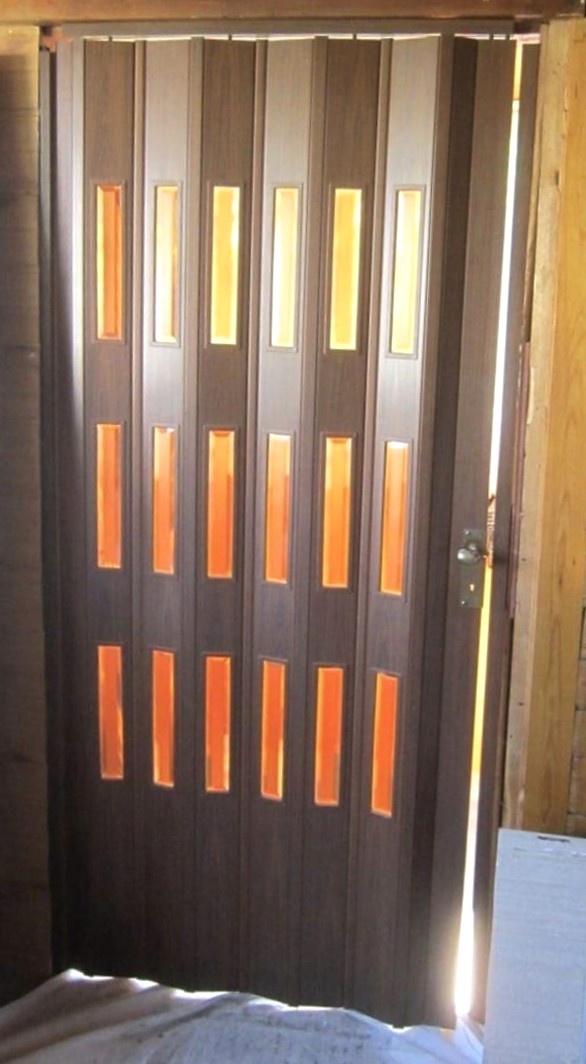 Shrnovací prosklené dveře