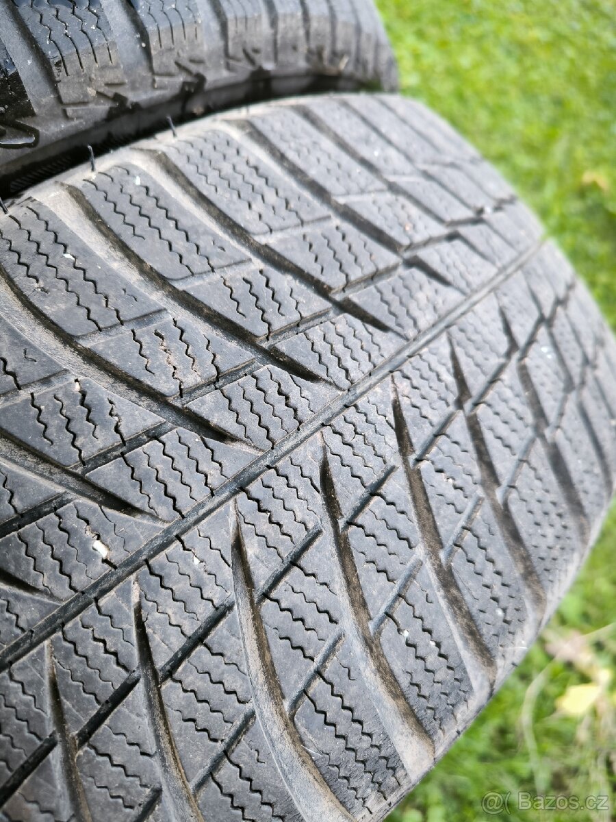 Bridgestone LM001 205/55/16