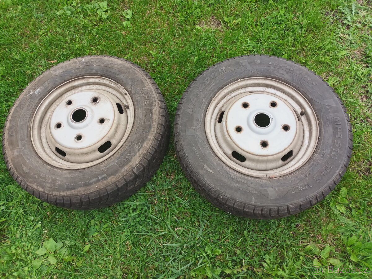 Prodám zimní kola 205/75 R16C