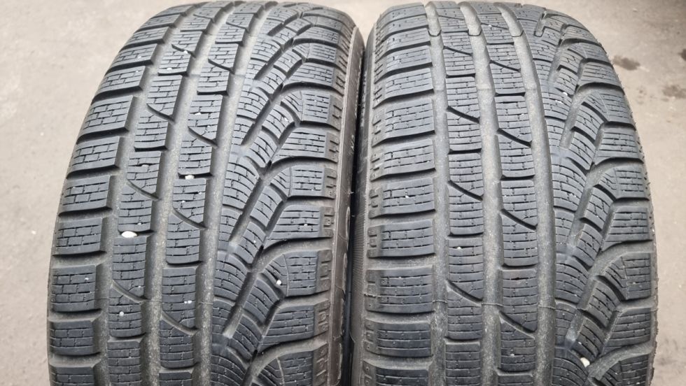 Zimní pneu 225/45/17 Pirelli