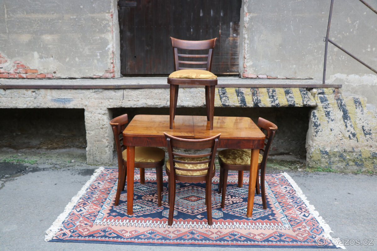 Jídelna / židle, stůl / Jindřich Halabala / THONET