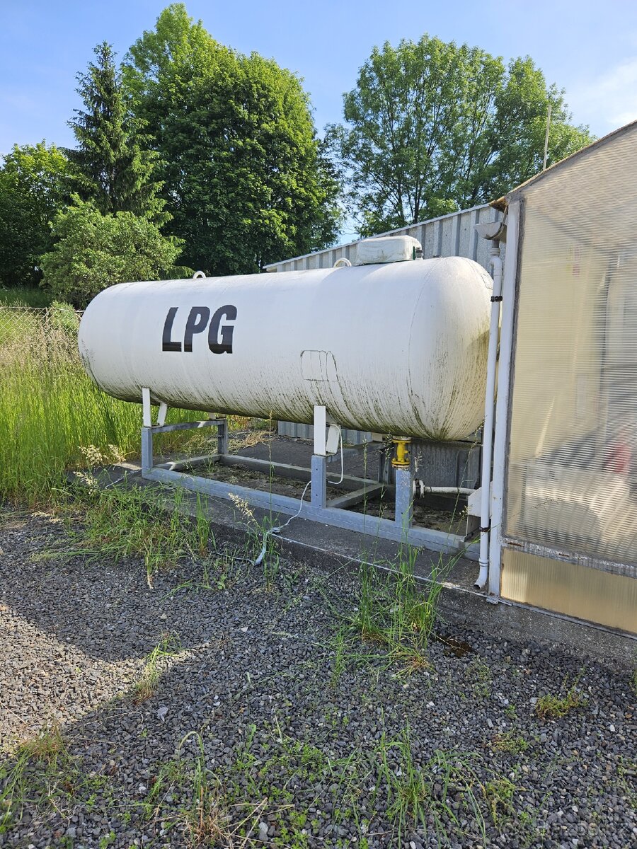 LPG stanice + tank