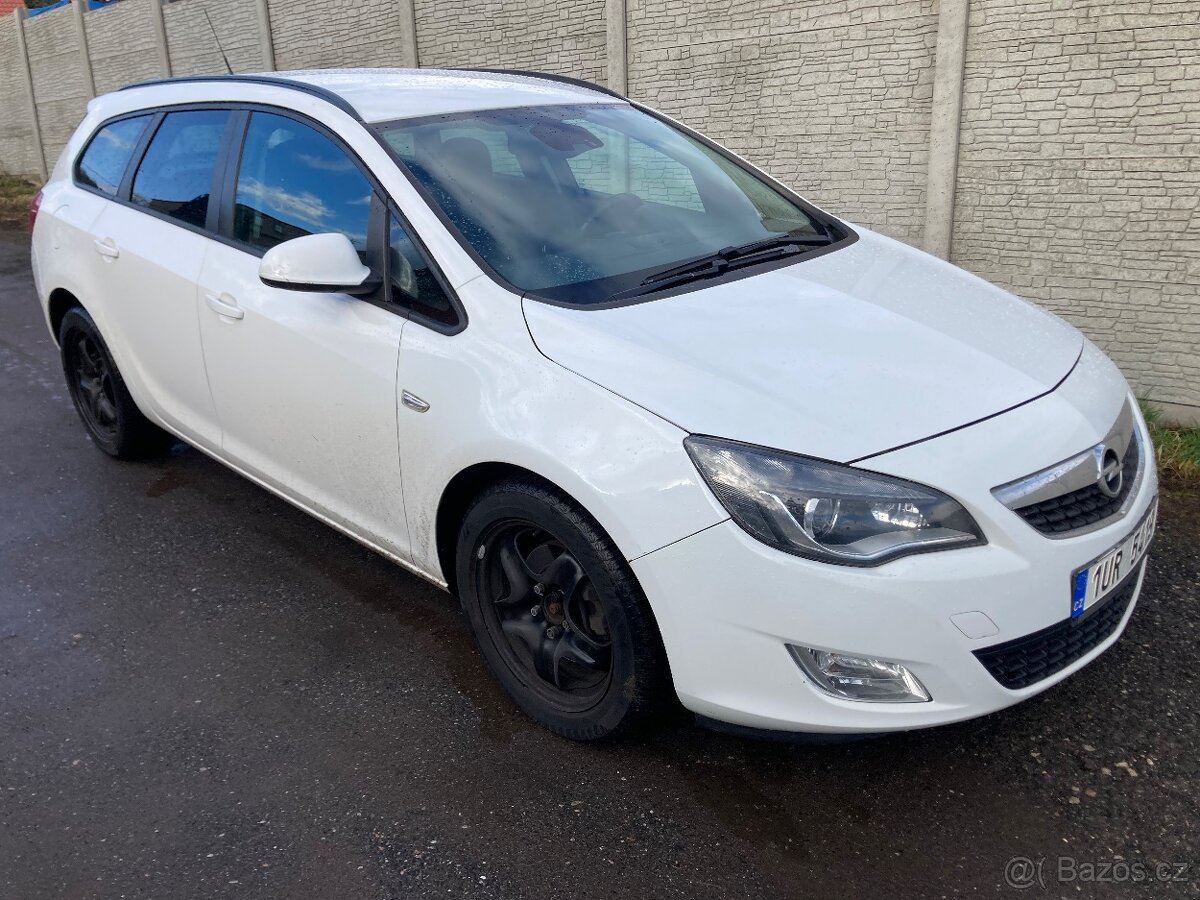 Prodám Opel Astra J 1.7 cdti 96kw