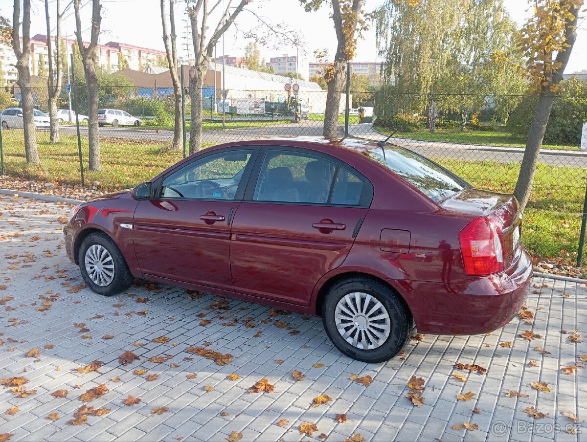 Hyundai Accent 1.4i AUTOMAT