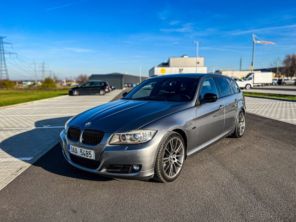 BMW 320d xDrive Touring (2012)