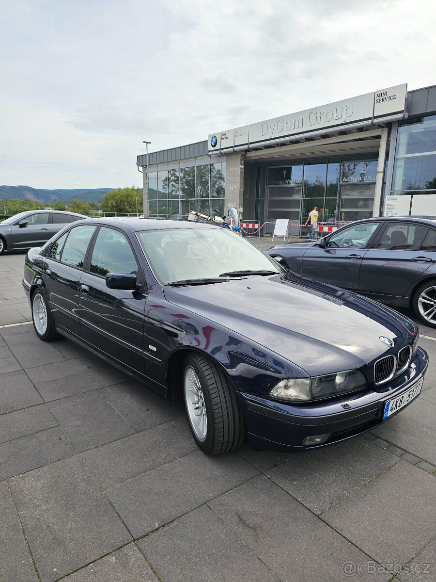 BMW E39 540i top stav 85tis.km