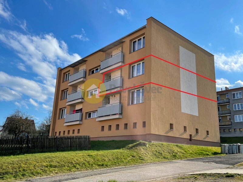 Pronájem bytu 2+1, 52 m², lodžie/sklep ve Volyni, okr. Strak