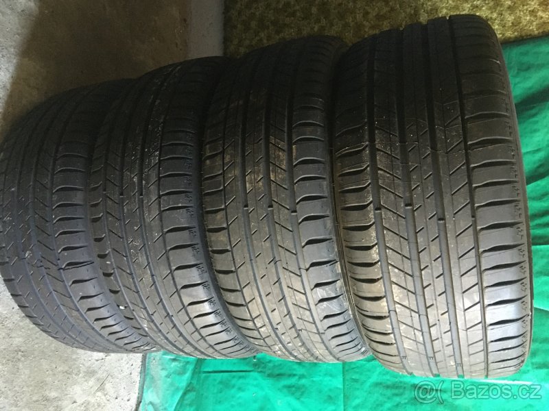 Prodám 2ks 235/55 R19 101Y a 2ks 255/50 R19 103Y Michelin