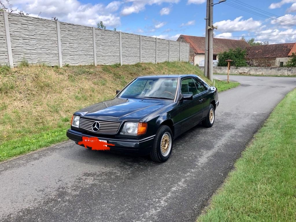 Mercedes W124 230CE