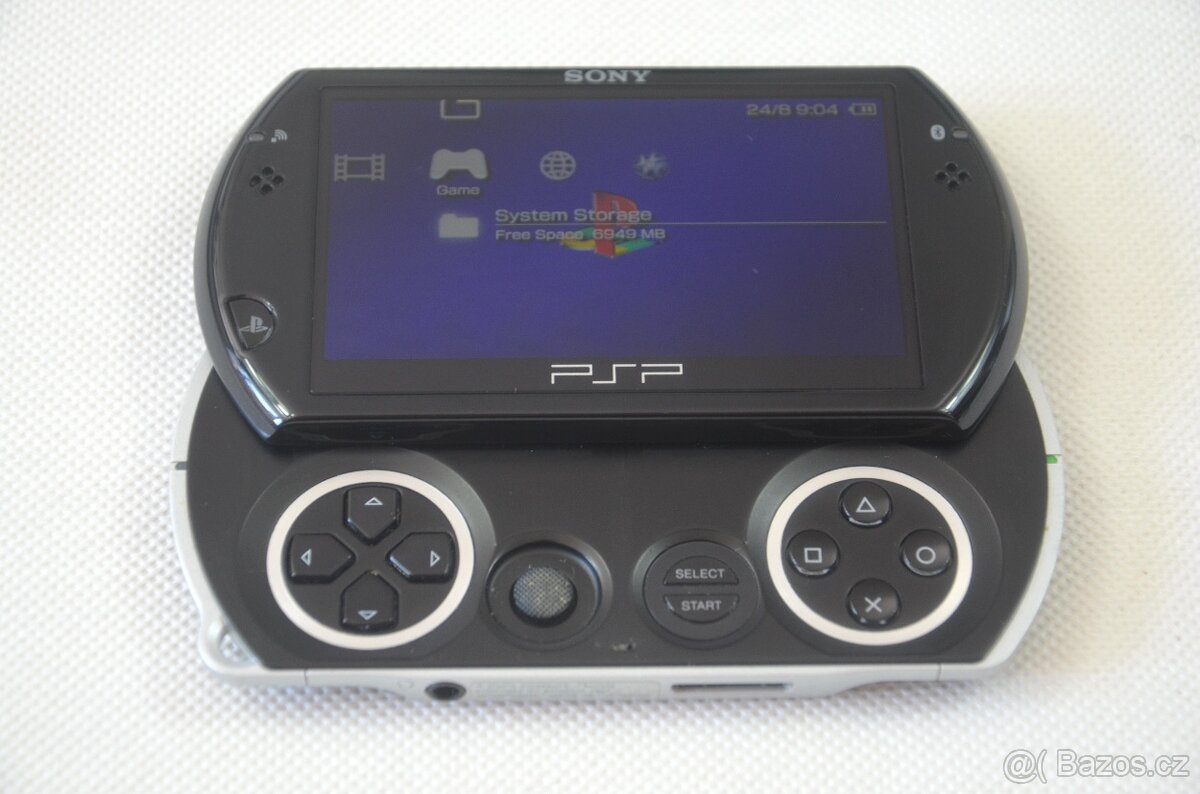 SONY PlayStation Portable GO 16GB