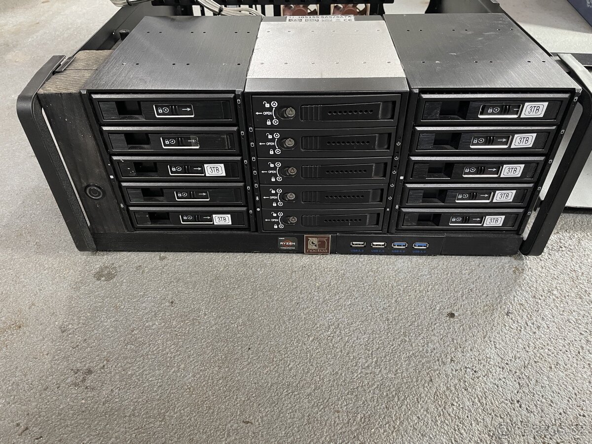 server case 4U 15x hotswap