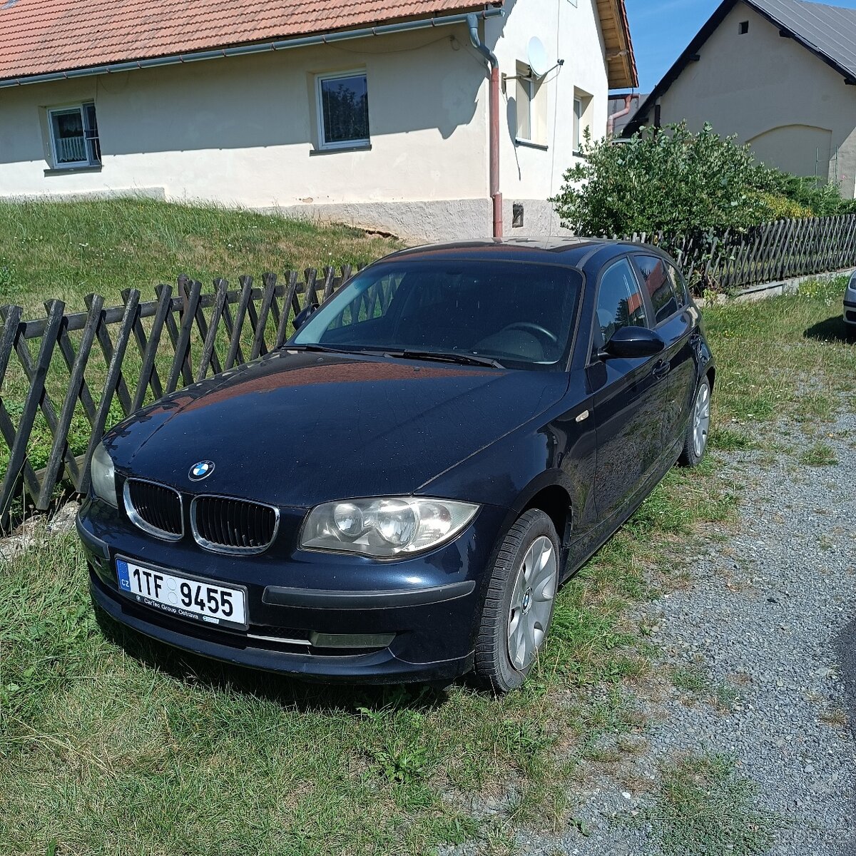 BMW 116i s vadou motoru