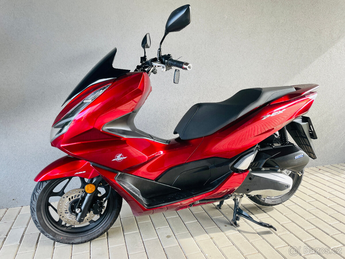 Honda PCX125 r.v.2021 najeto 6tis km