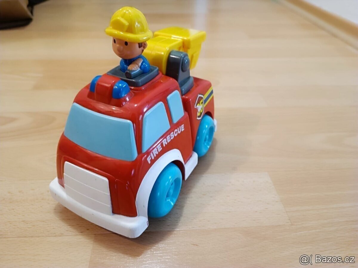 autíčko s požárníkem