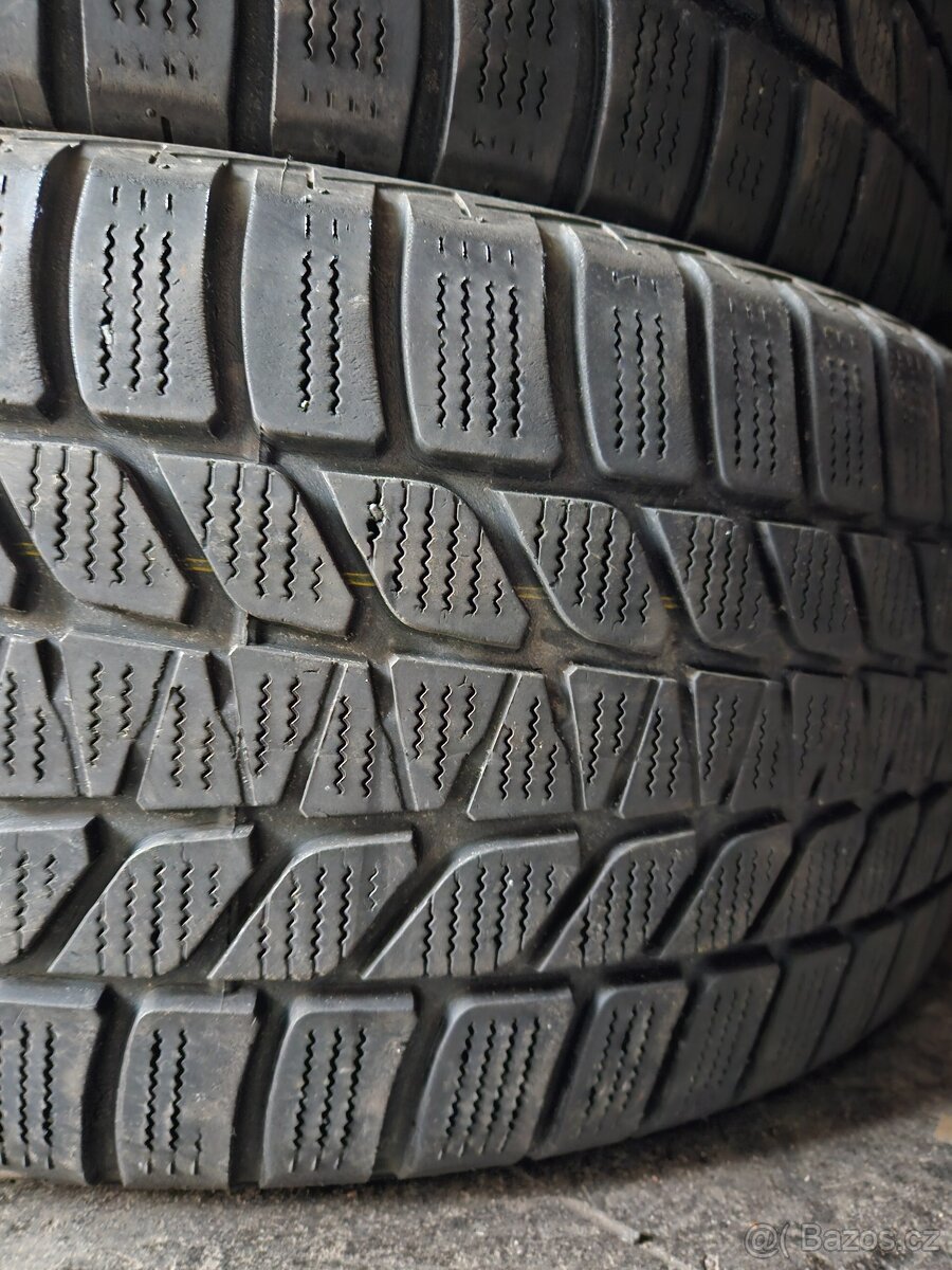 235/50R19 99H Bridgestone