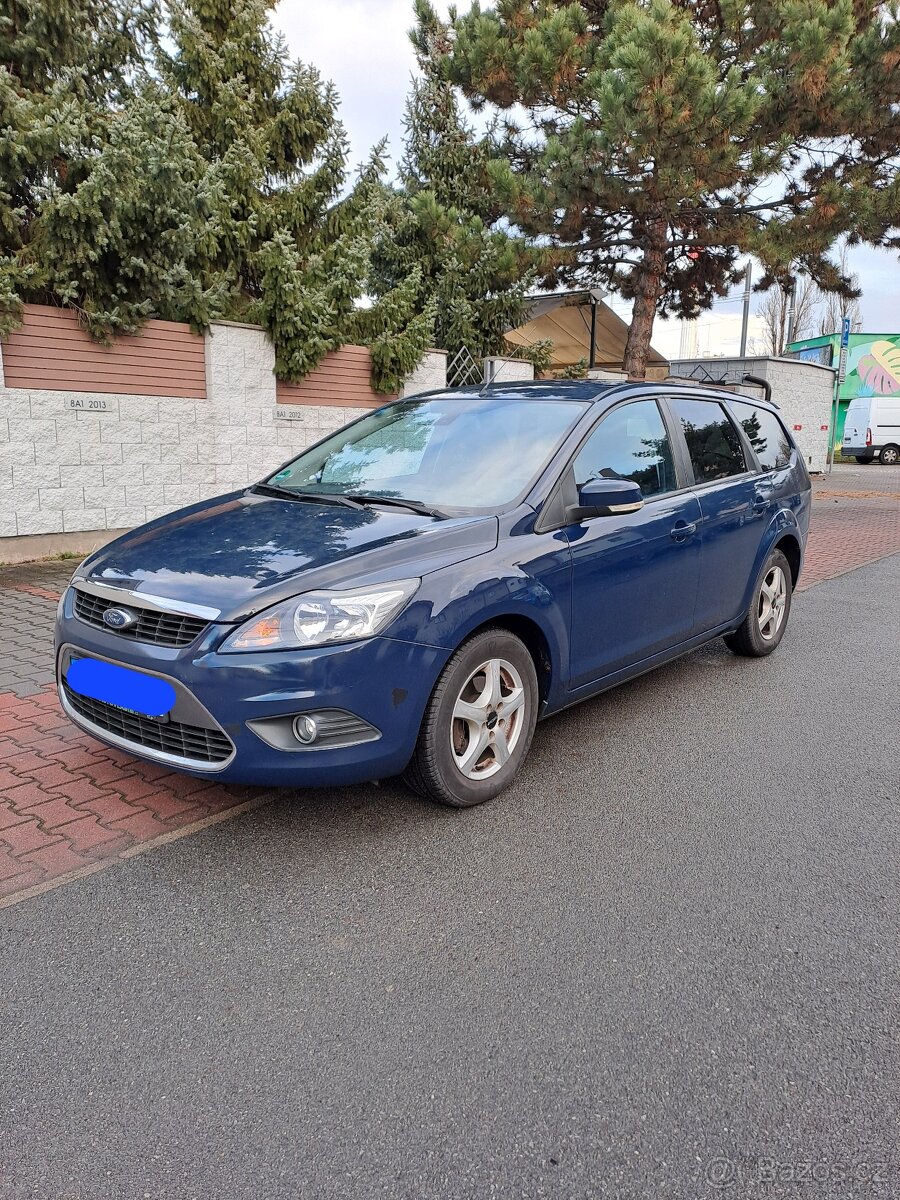 Ford focus combi 1.6 16v benzín