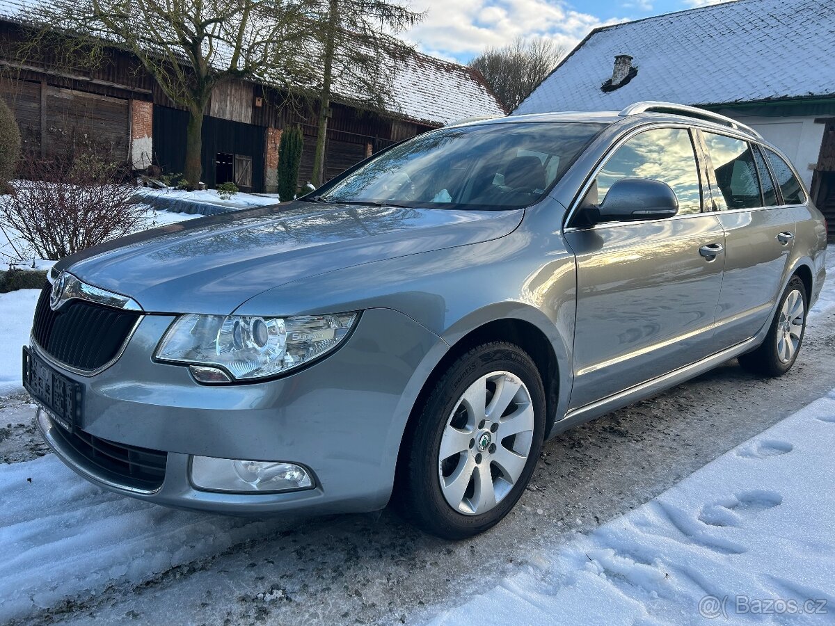 ŠKODA SUPERB 2 2.0TDI 103KW r.8/2012 navigace,tempomat,esp,