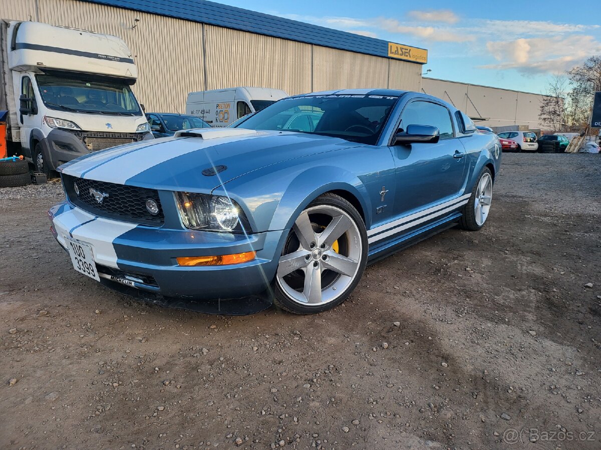 Ford Mustang GT 4.0i 150kw,najeto 77tis m.