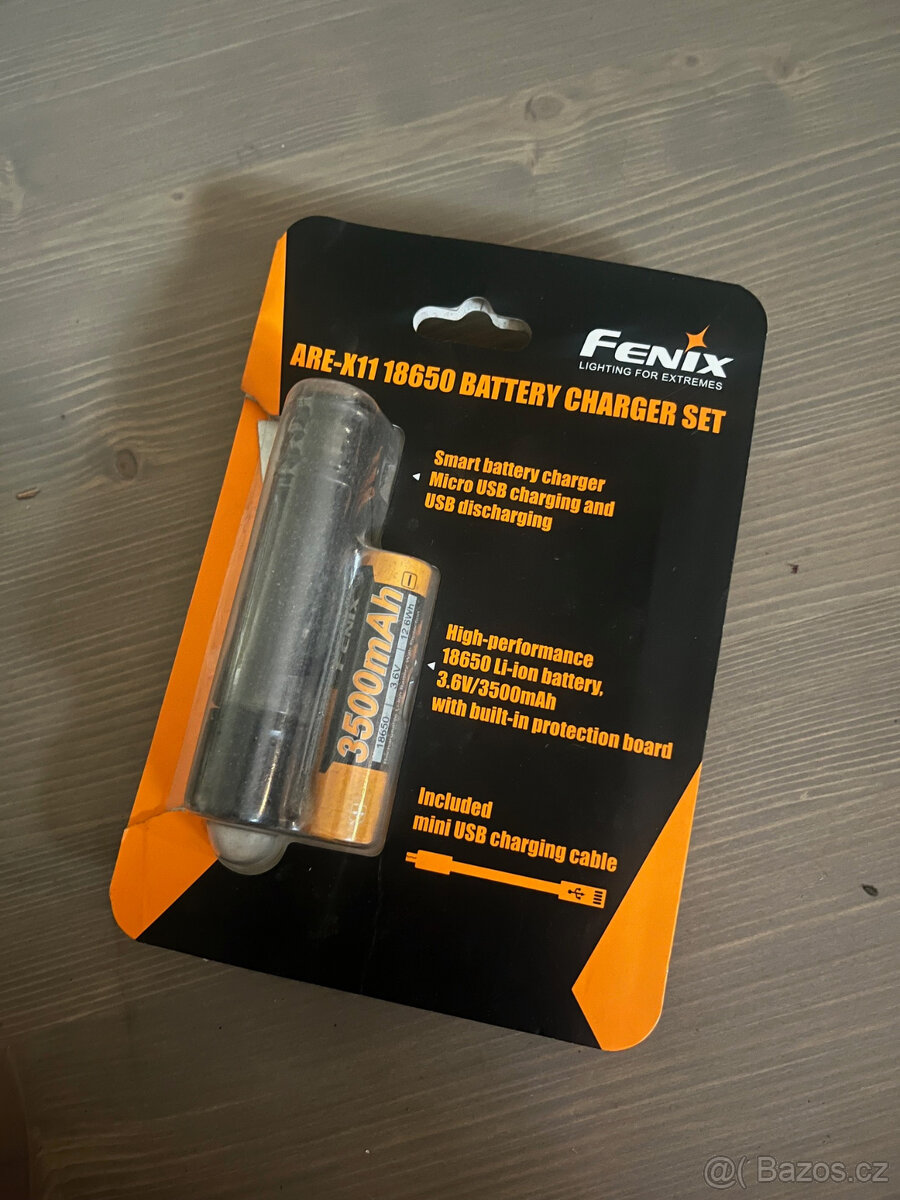 FENIX BATTERY CHARGER SET ARE-X11 18650