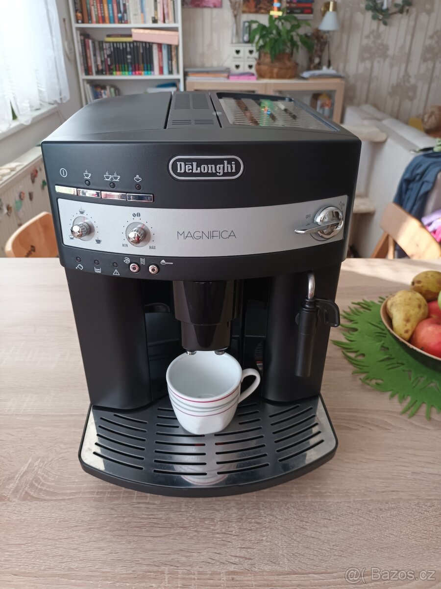 Delonghi Magnifica - automatický kávovar