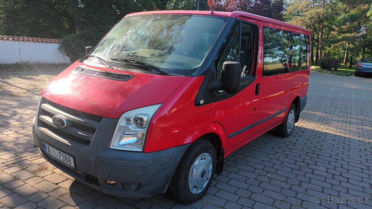 Ford Transit 2.2 TDCi 8 míst