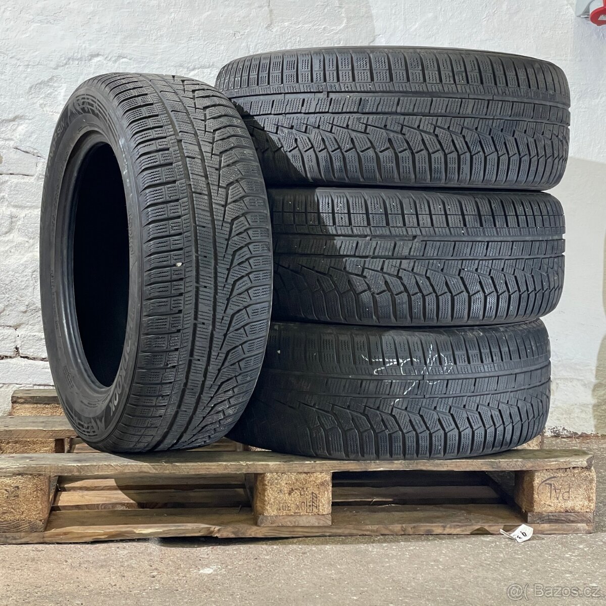 Zimní pneu 255/55 R19 111V Hankook 5-5,5mm