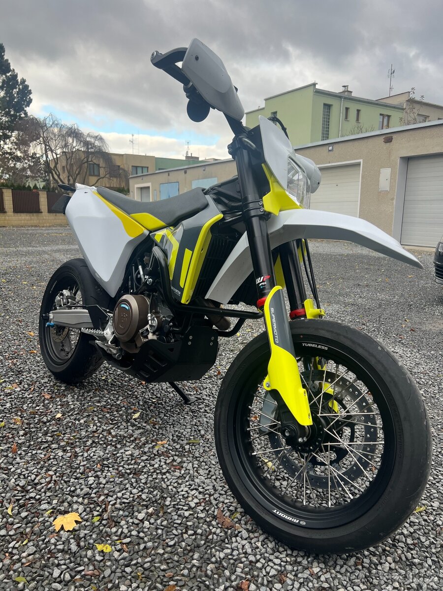 Husqvarna 701 Supermoto