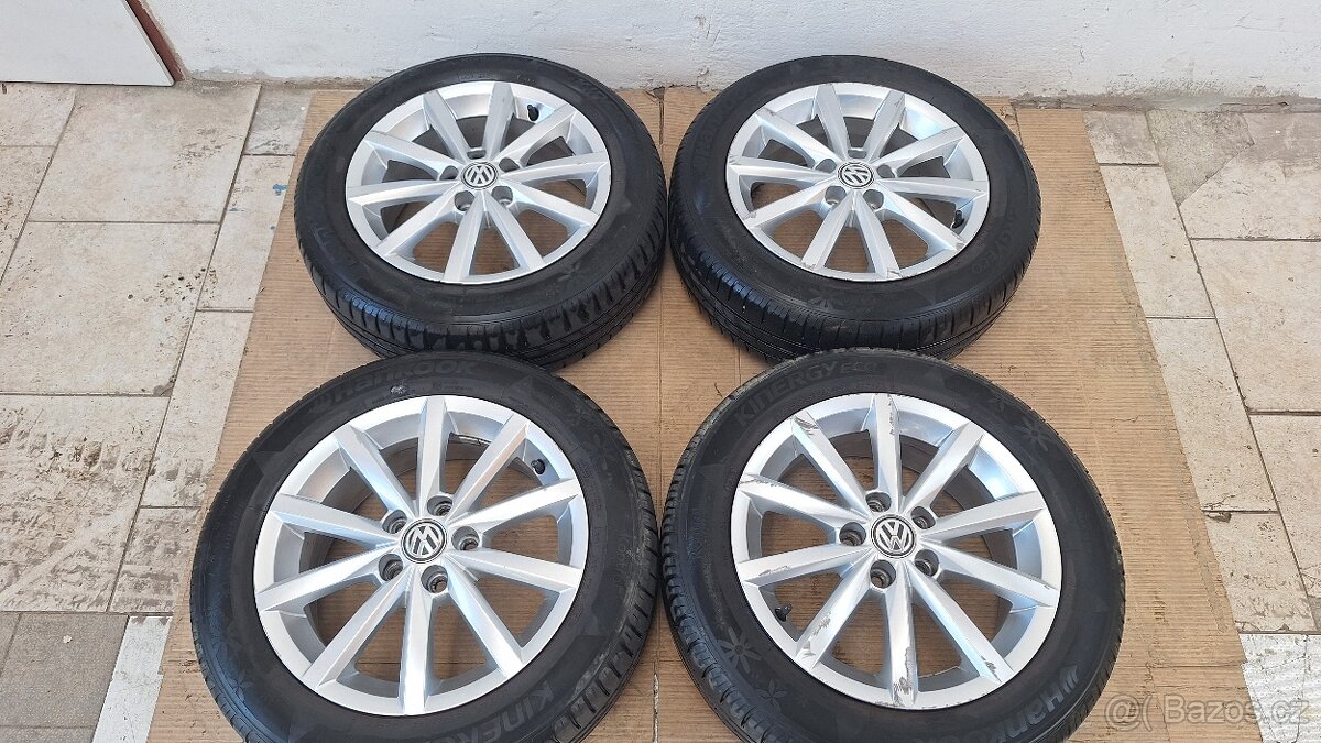 Alu kola VW 15" 5x100 letní pneu 185/60 R15 5+mm Polo