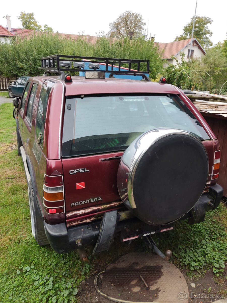 Opel Frontera A 2,4i