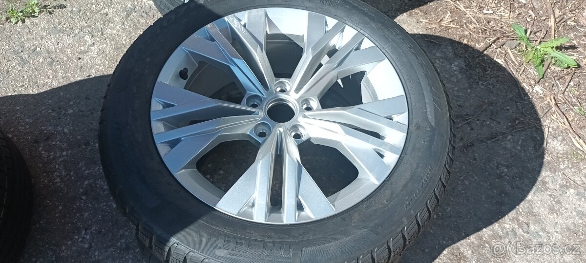 Passat B8 originální disky r17 215/55 r17 nová sada Pirelli