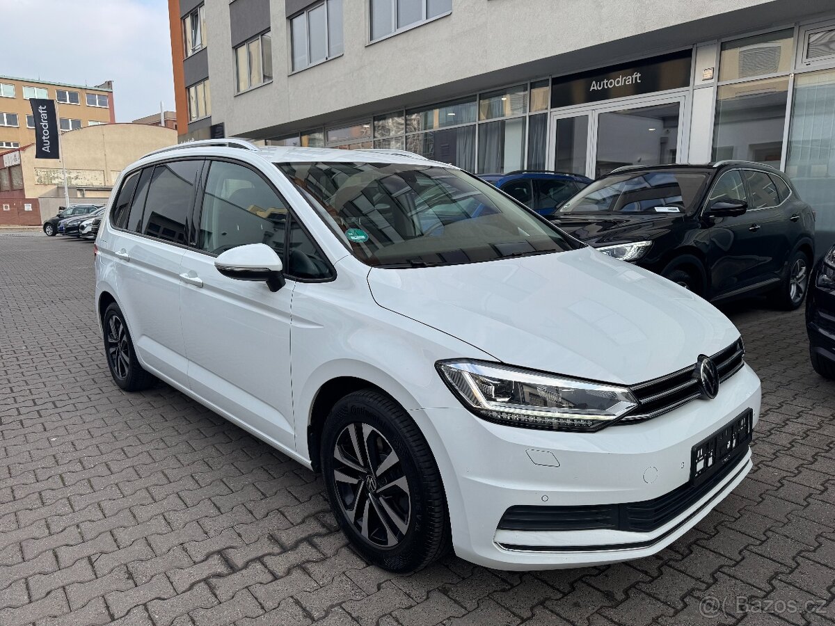 VW Touran Comfortline 2.0 TDI 110kW DSG Webasto Kamera Navi