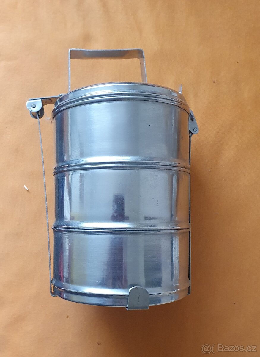 Třídílný  jídlonosič
